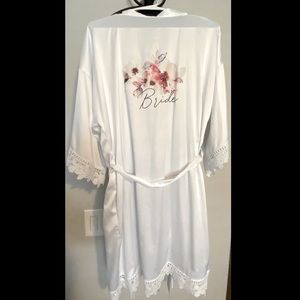 👰🏼 BRIDAL ROBE